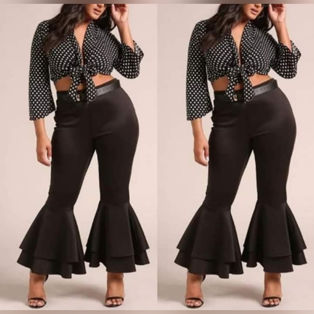 NWOT Janette Plus Bella Pants 1X-2X (18-22) Black Flared Leg